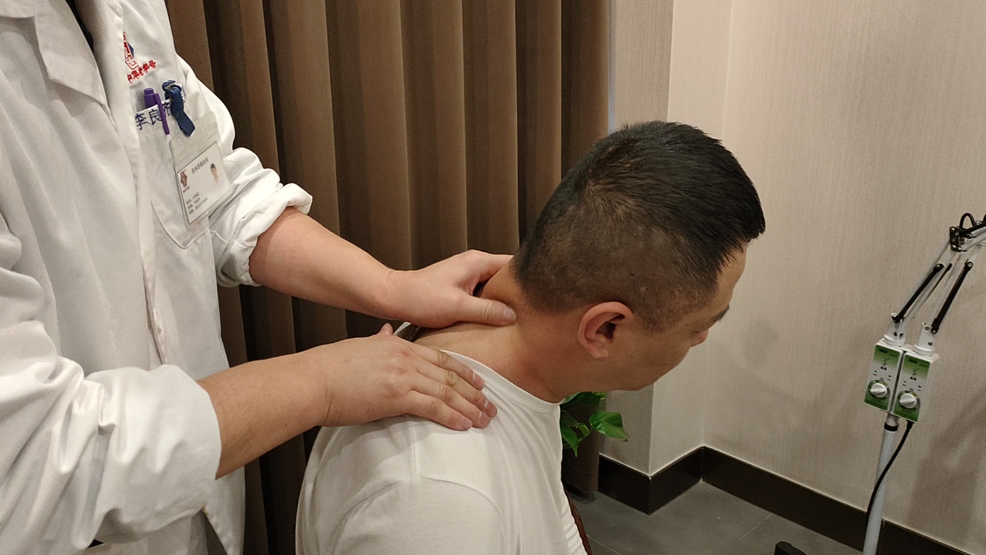 傳統中醫推拿3.jpg 傳統中醫推拿3.jpg