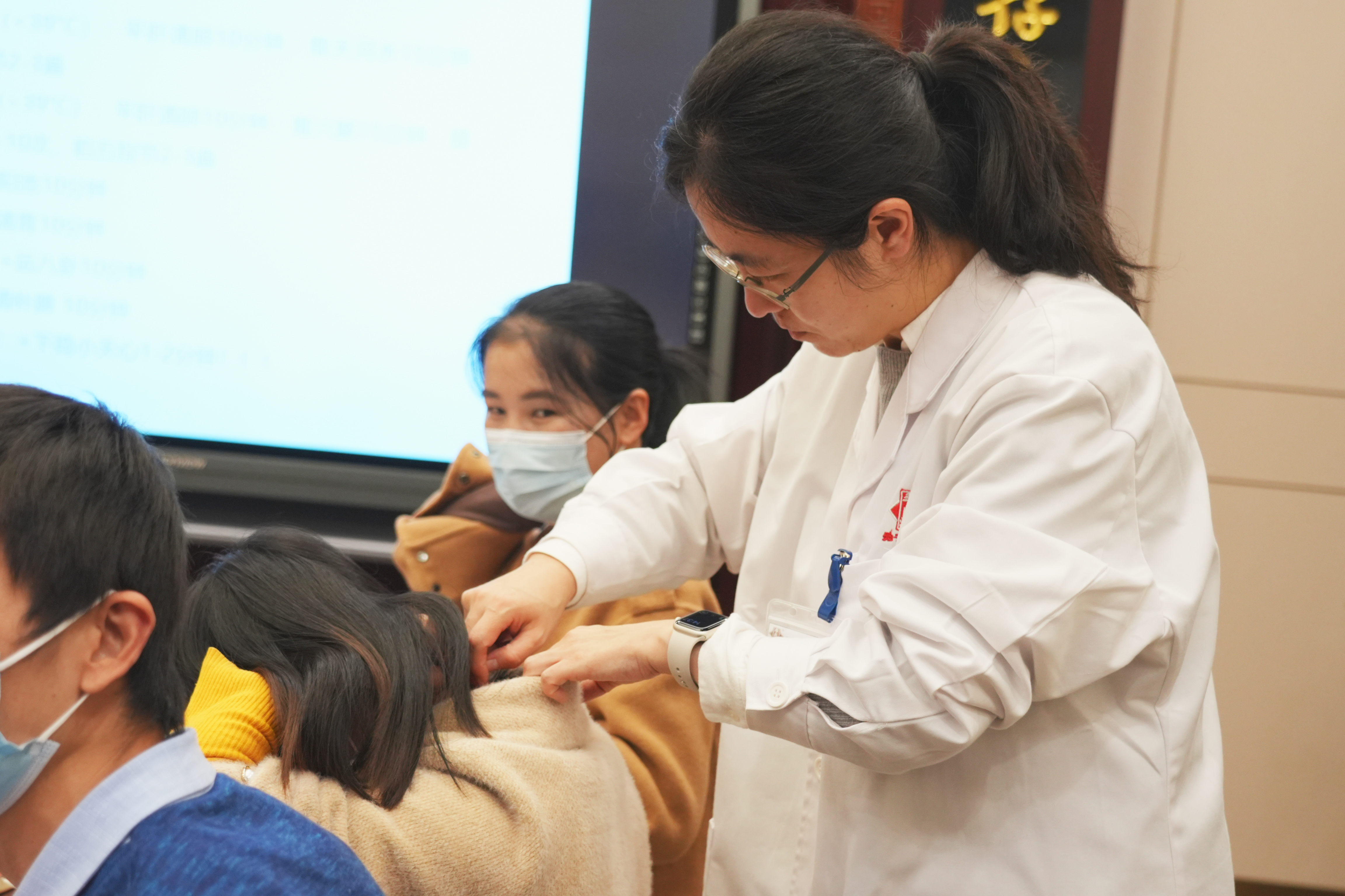 DSC03730(1).jpg DSC03730(1).jpg